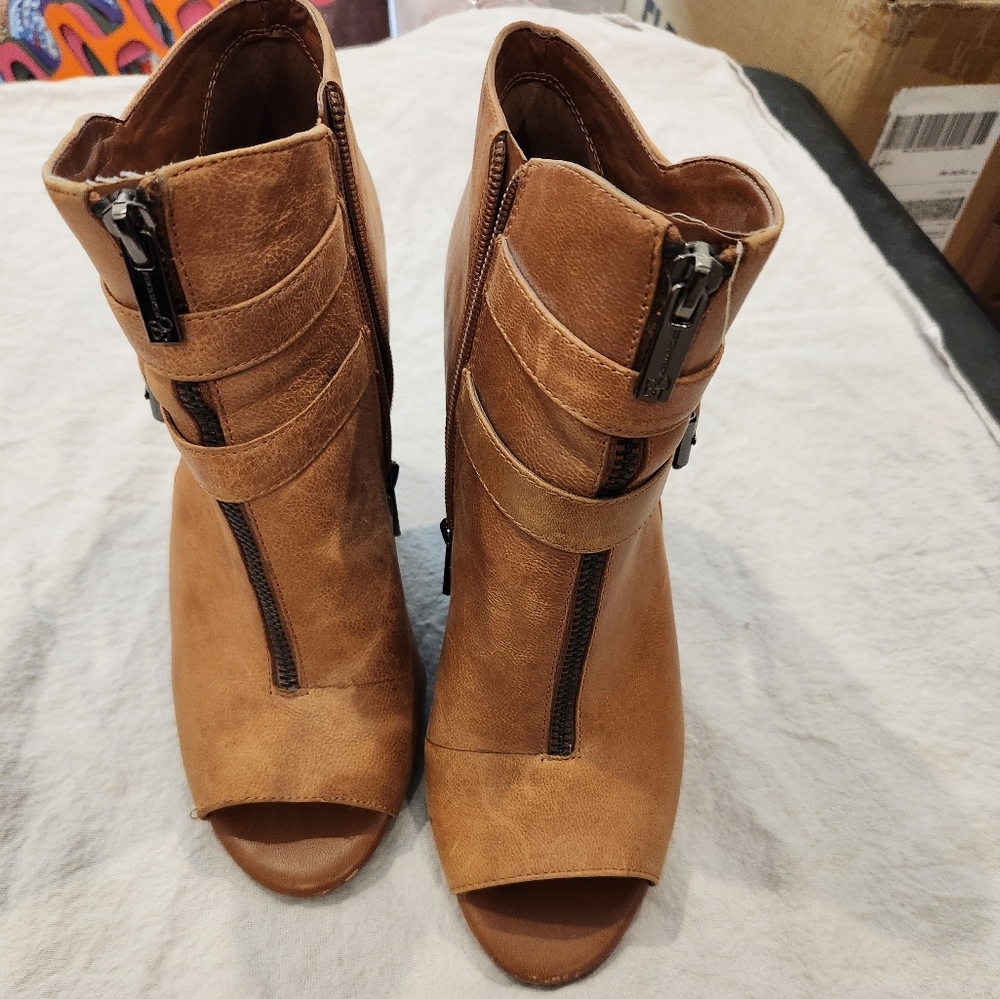 Jessica Simpson Women's Maizy Boot - SZ 10